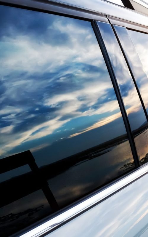 installation-windshield-protective-film-scaled.jpg